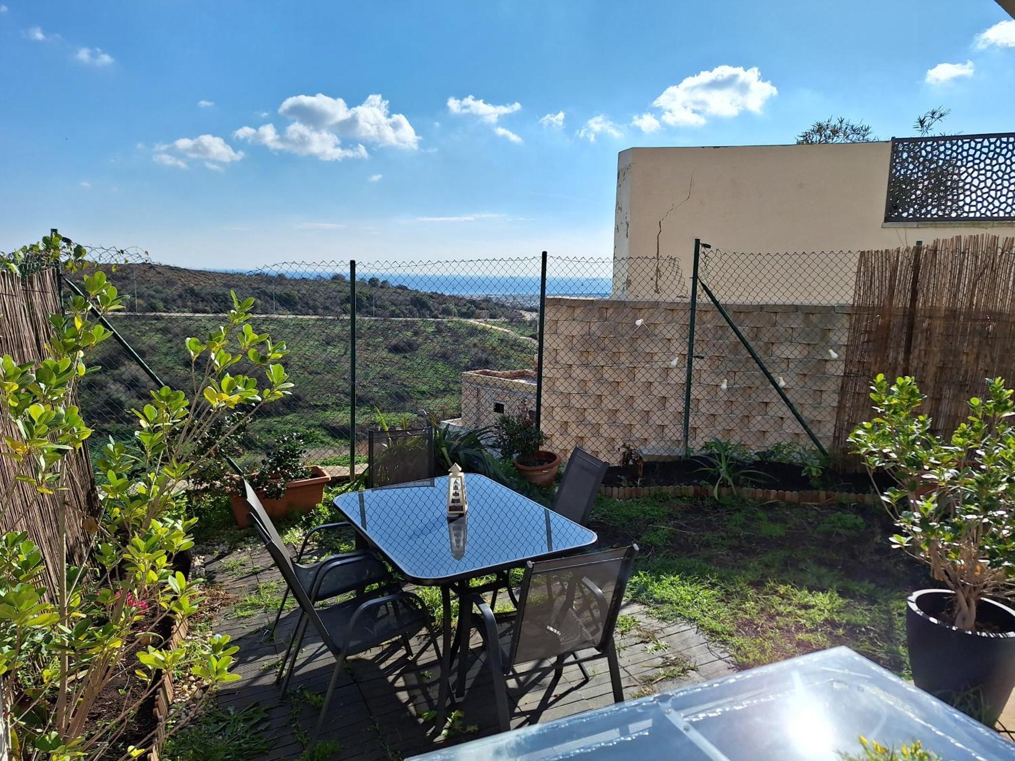Apartamento Con Jardin La Línea de la Concepción Eksteriør bilde
